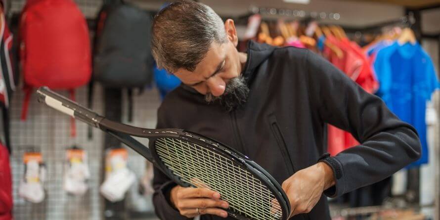 how long does it take to string a tennis racket